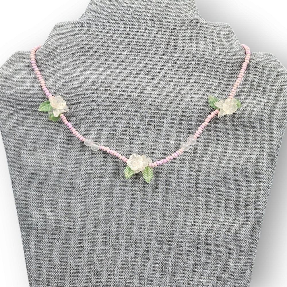 Vintage Beaded Flower Necklace Frosted Clear Lucite Purple Bead Strand 15.25"